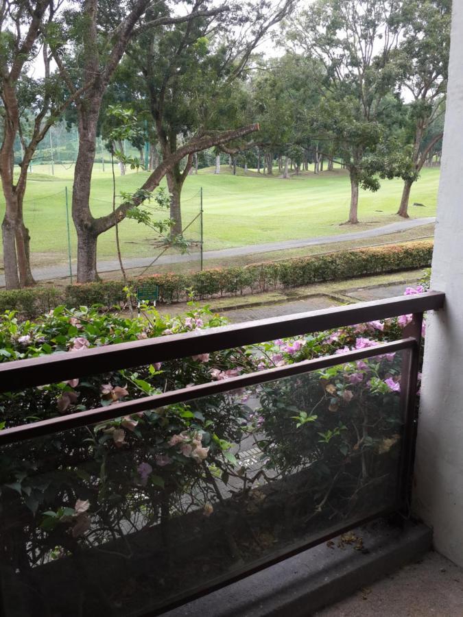 Pulai Spring Resort Kampung Kangkar Pulai Exteriör bild