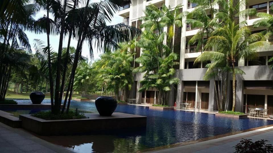 Pulai Spring Resort Kampung Kangkar Pulai Exteriör bild