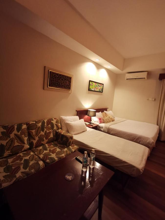 Pulai Spring Resort Kampung Kangkar Pulai Exteriör bild